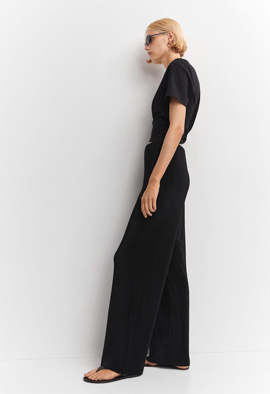 MANGO - Trousers plisat - black