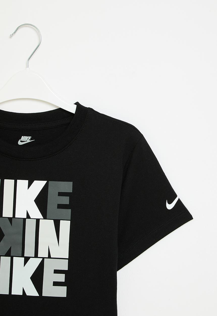 Nike - Nkg snackpack boxy tee - black