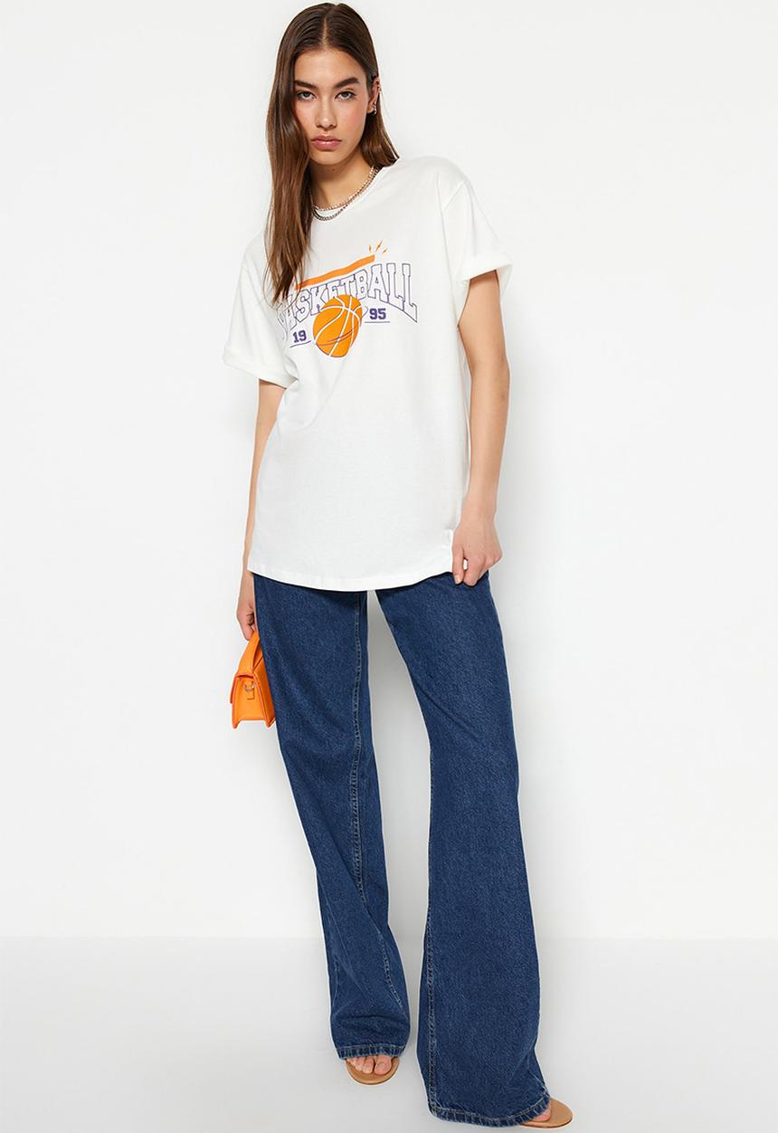 Trendyol - Boyfriend graphic tee - white
