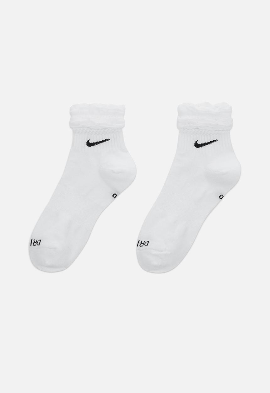 Nike - Nike everyday training ankle socks - white & black