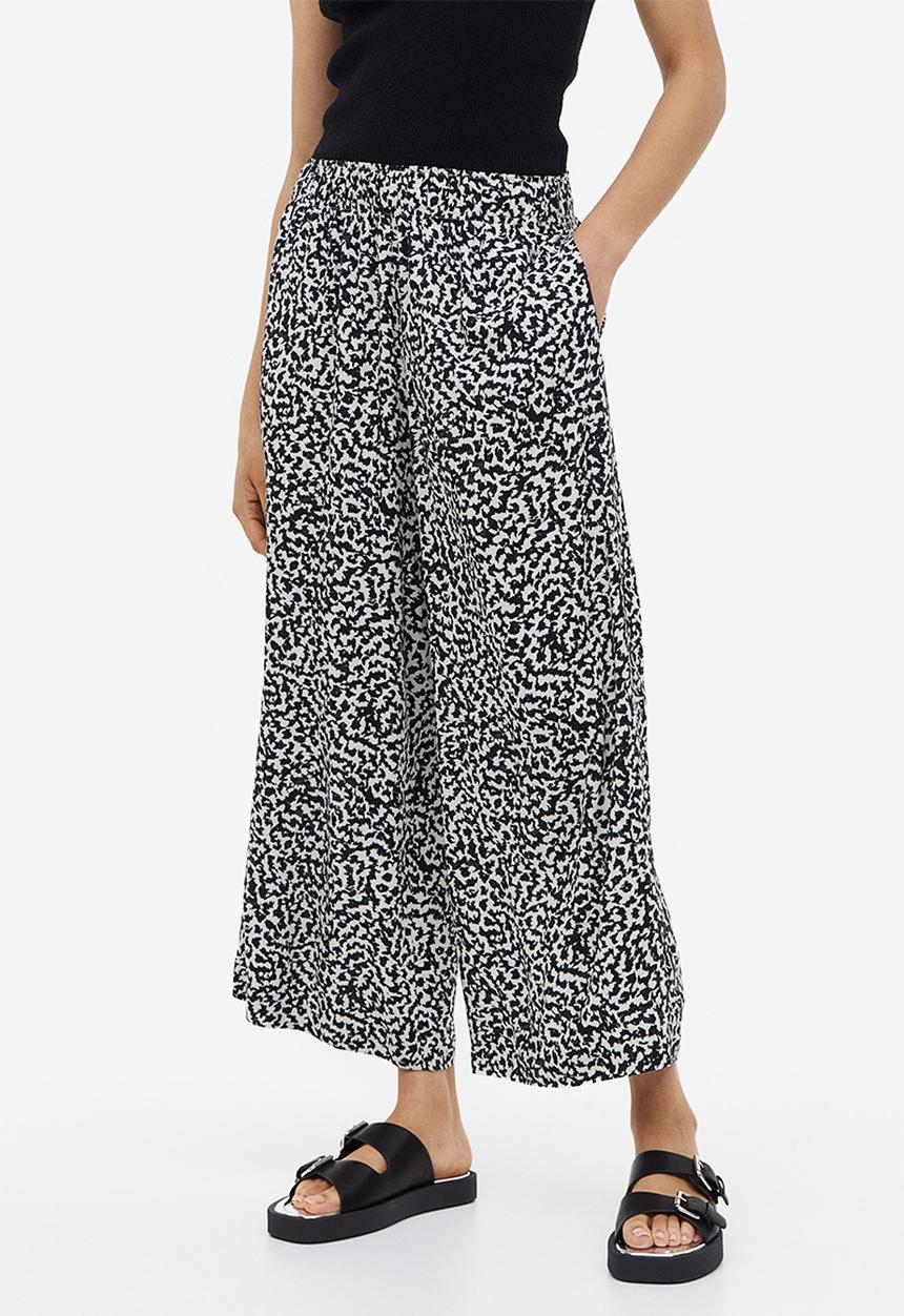 H&M - Cropped pull-on trousers - cream black patterned