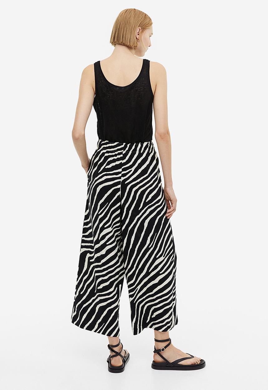 H&M - Cropped pull-on trousers - black zebra print