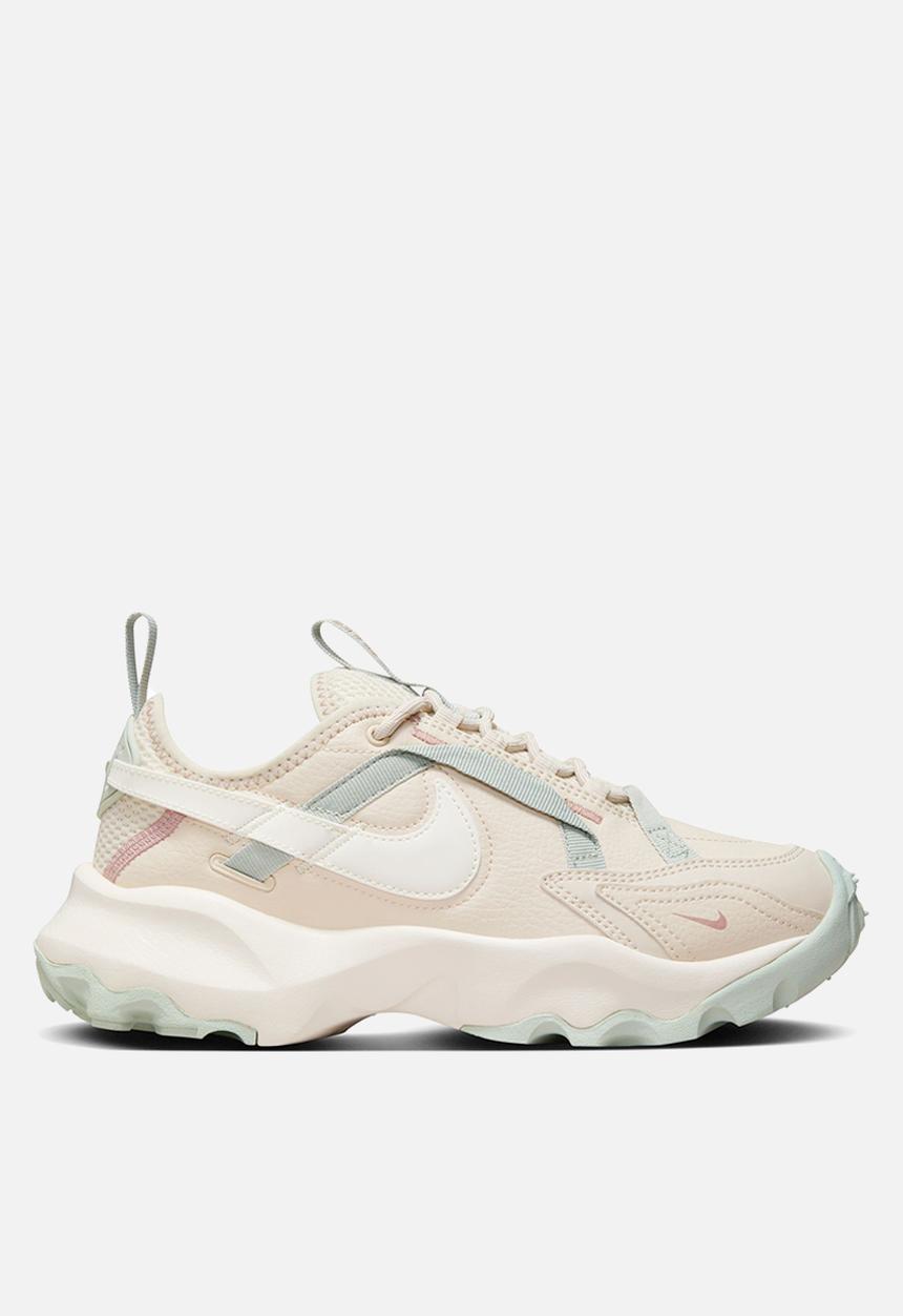 Nike - TC 7900