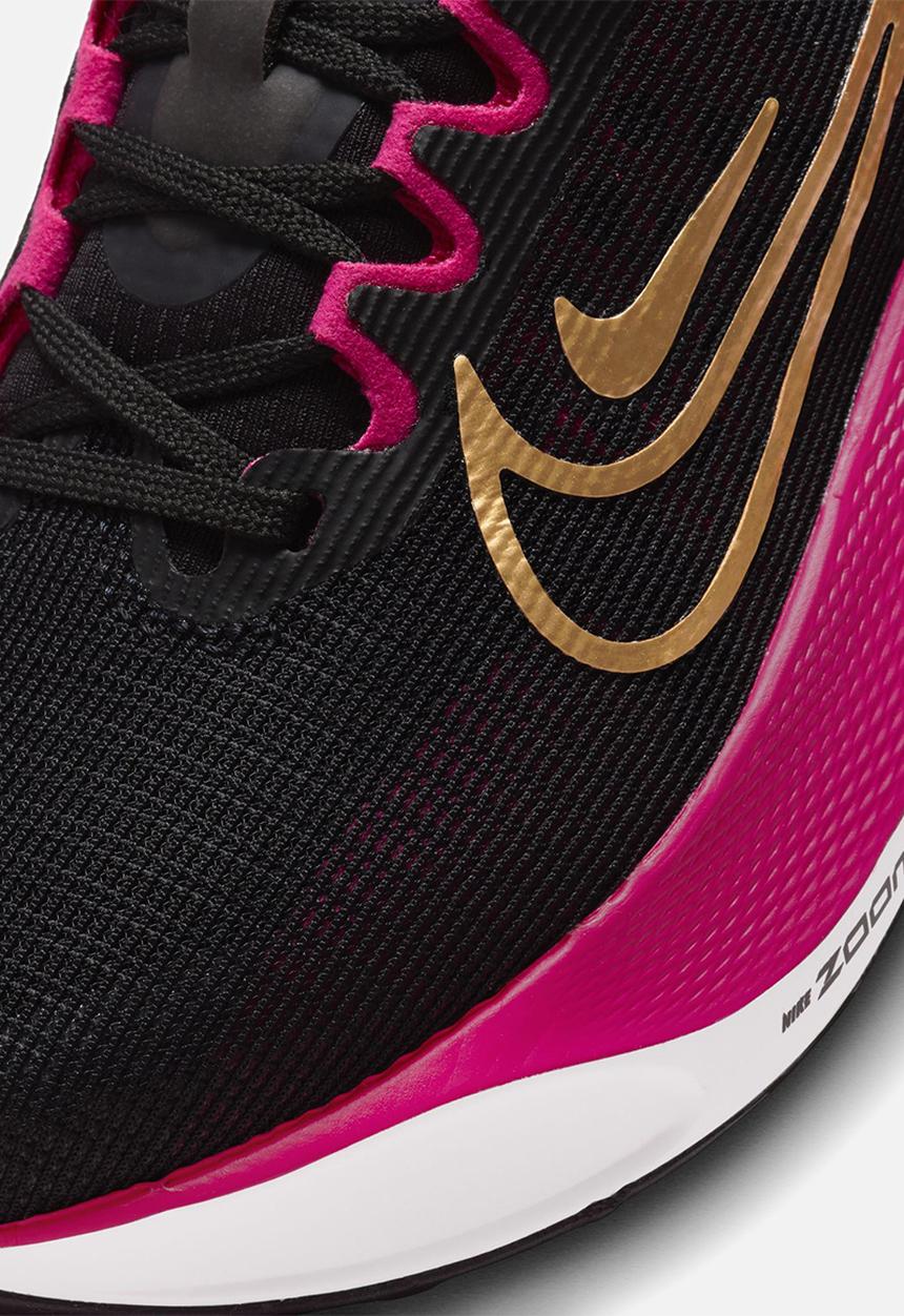 Nike - Zoom Fly 5
