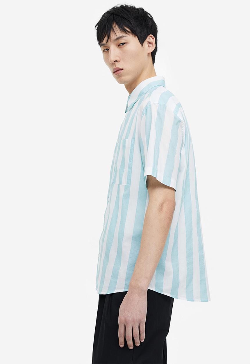 H&M - Cotton shirt regular fit - light blue striped