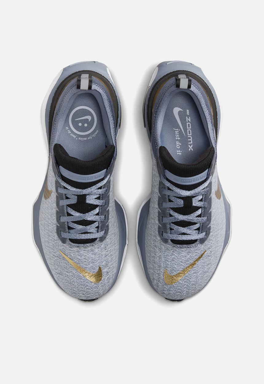 Nike - Invincible 3