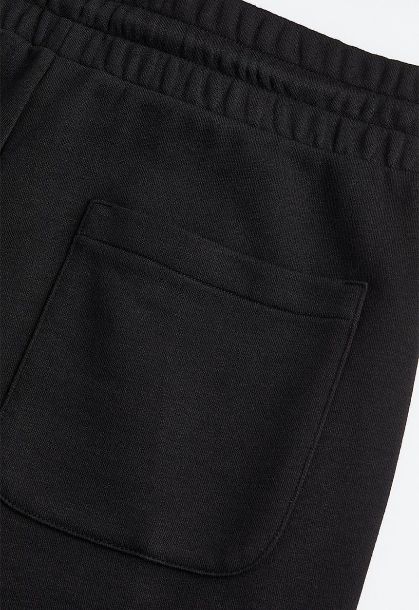 H&M - Regular fit sweatshorts - black