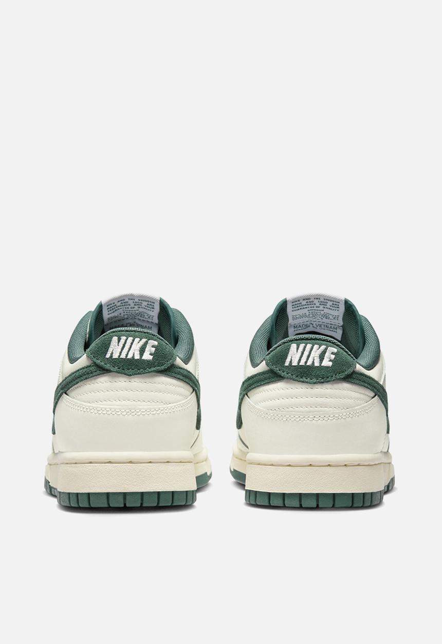 Nike - Dunk low