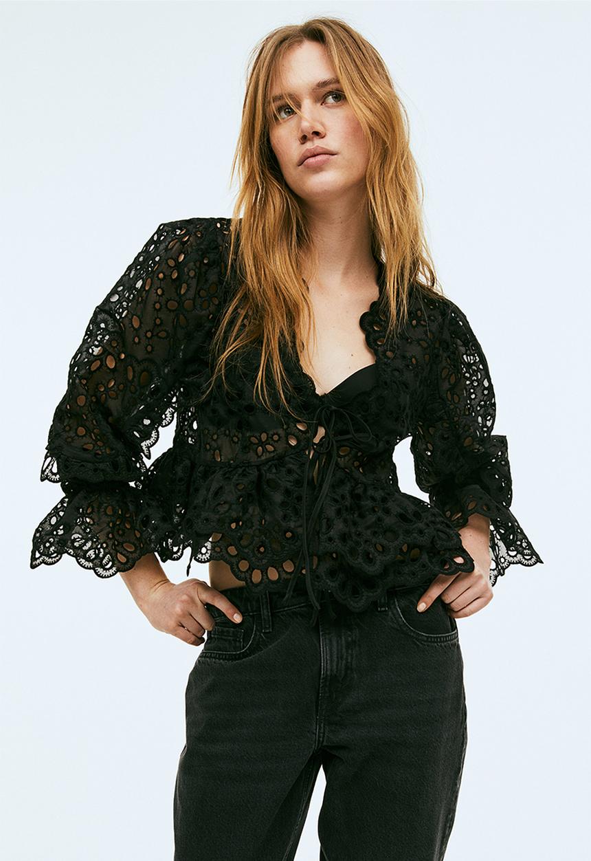 H&M - Broderie anglaise blouse - black