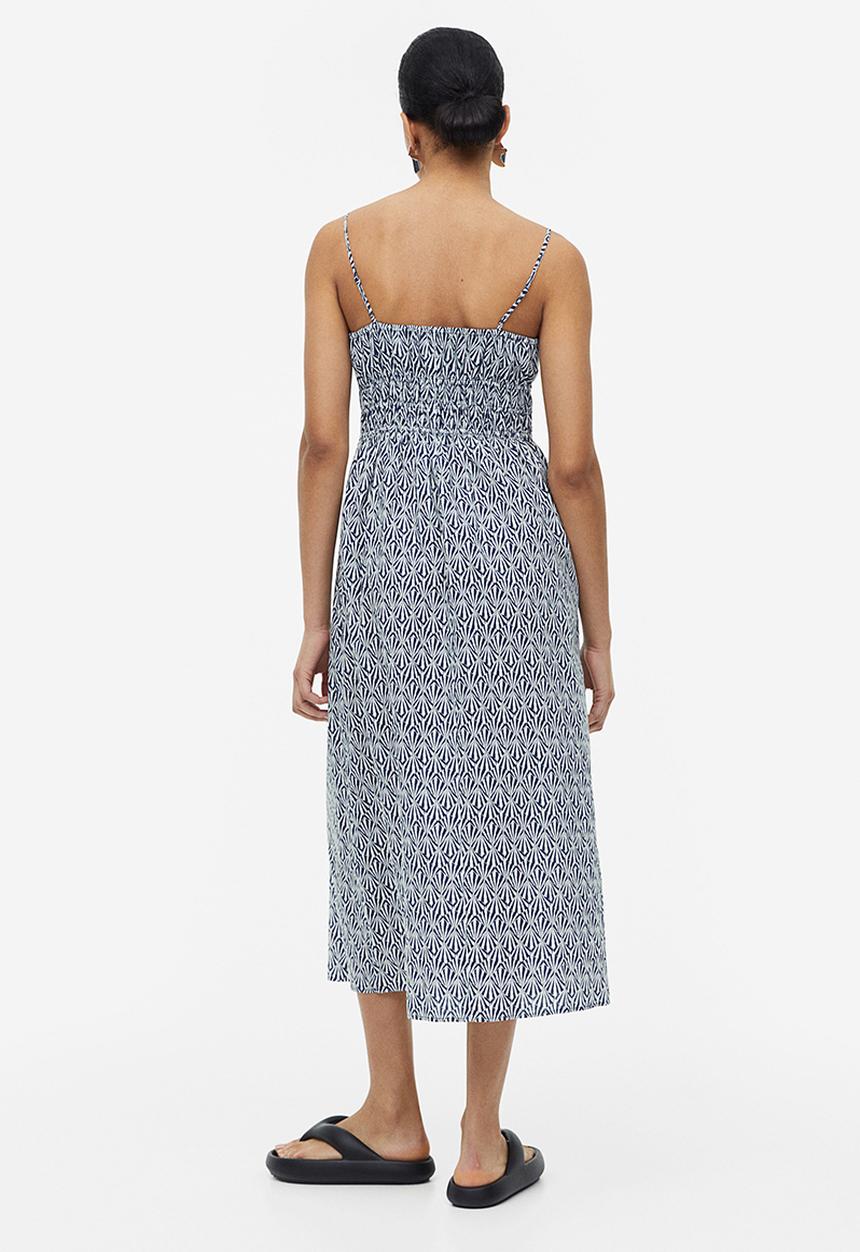 H&M - Smock-waisted dress - dark blue patterned