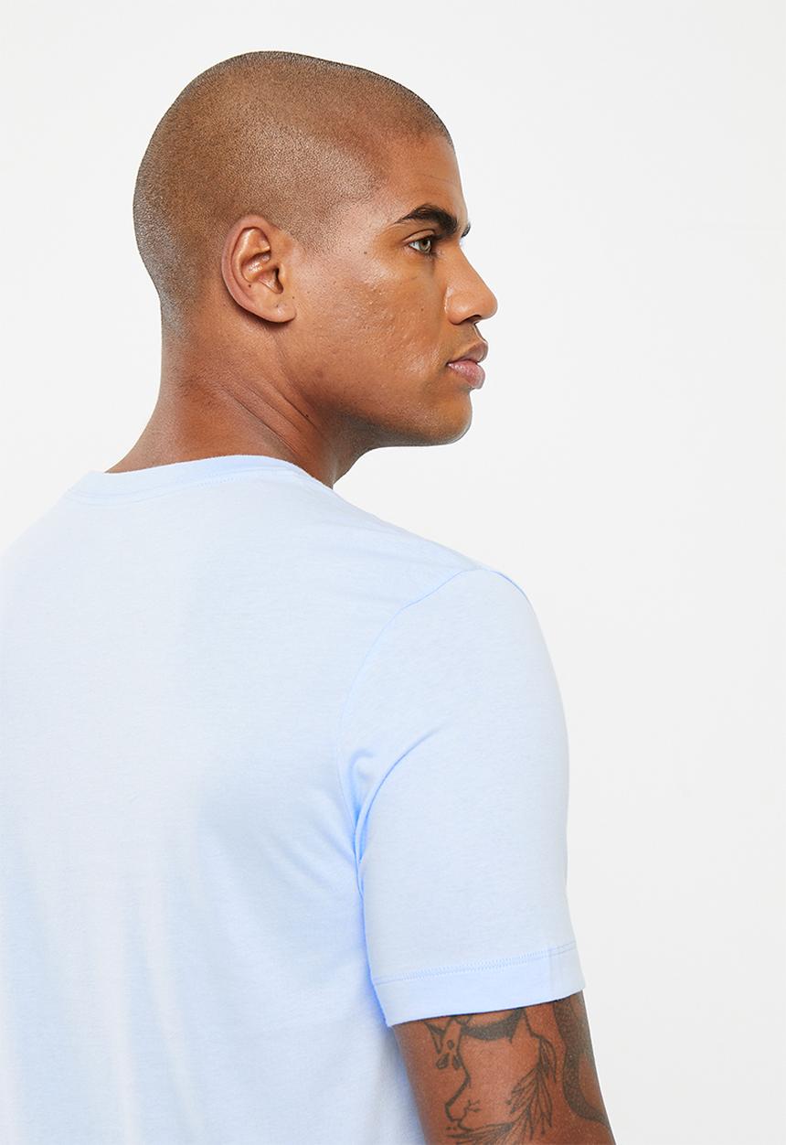 Nike - Nsw tee good chest swsh fs - light marine/white