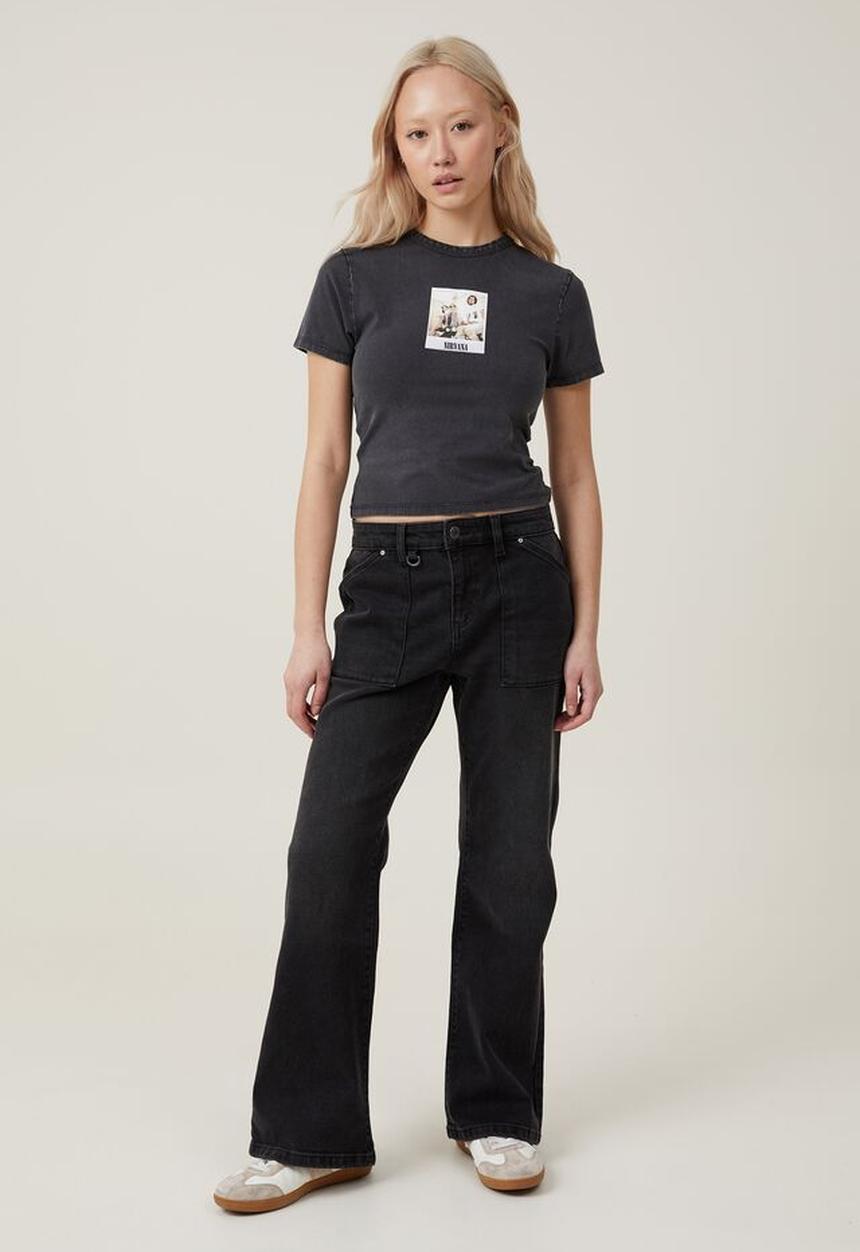 Cotton On - Fitted graphic music longline tee - lcn mt nirvana band polaroid/black