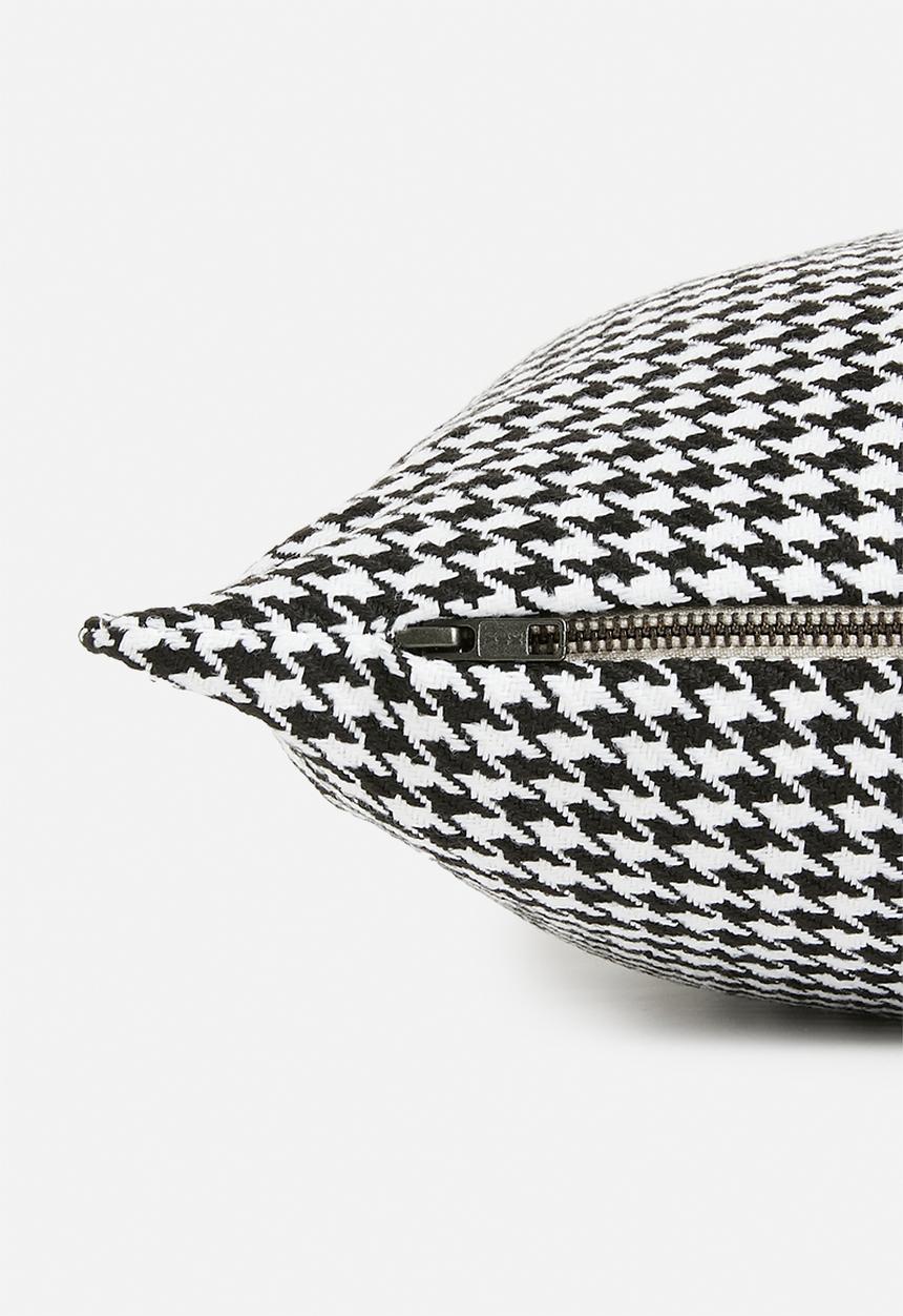 Hertex Haus - Conna cushion cover - black & white 