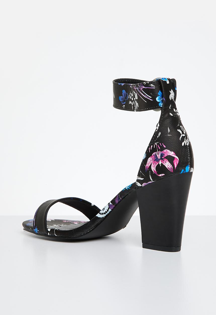 Madison® - Allan 2 ankle strap block heel sandal - black floral