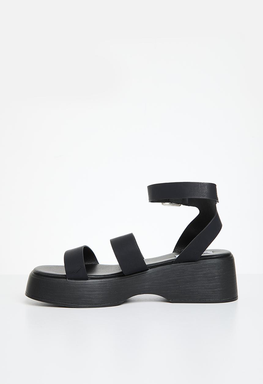Madison® - Hannah flatform strap sandal - black