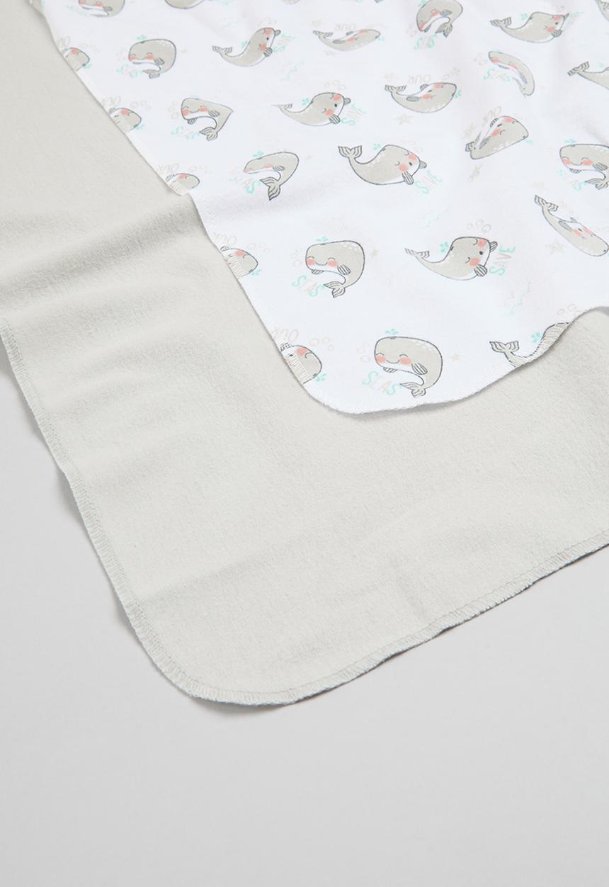 Character Group - Whale 2 pack receiving blankets - grey