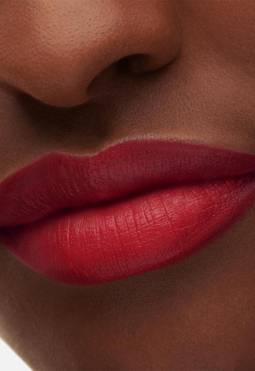MAC - Bizzare Blizzard Powder Kiss Velvet Blur Slim Stick - Bright Red
