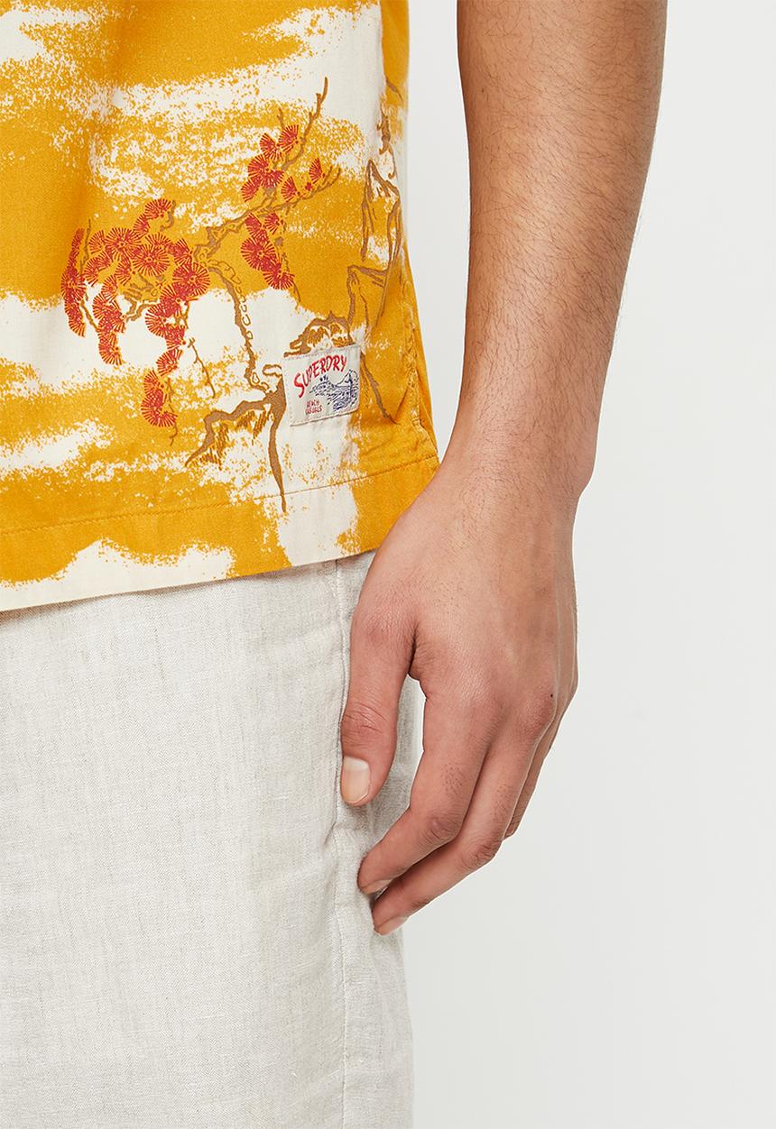 Superdry. - Vintage hawaiian s/s shirt - yellow clouds