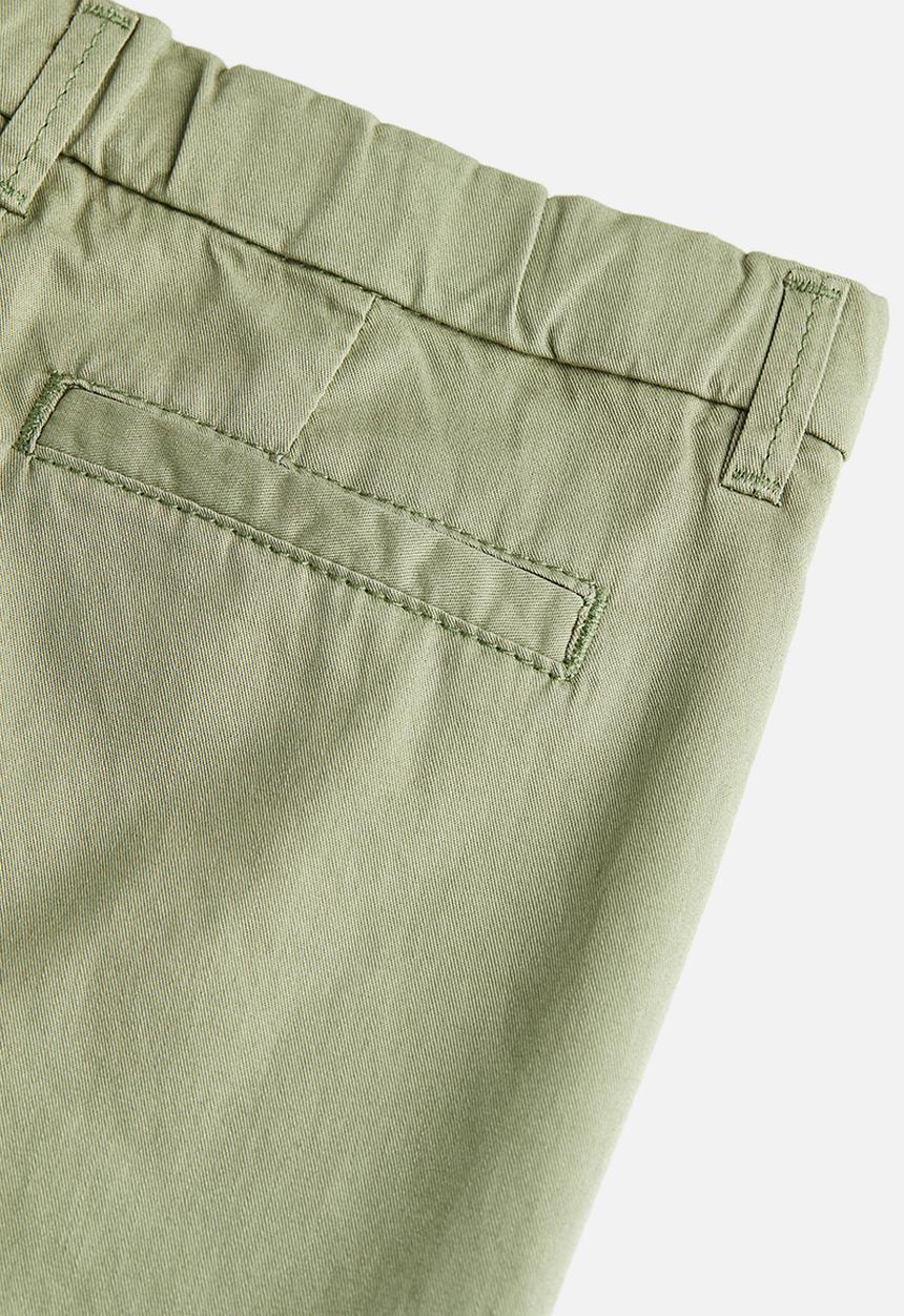 H&M - Cotton chino shorts - light khaki green