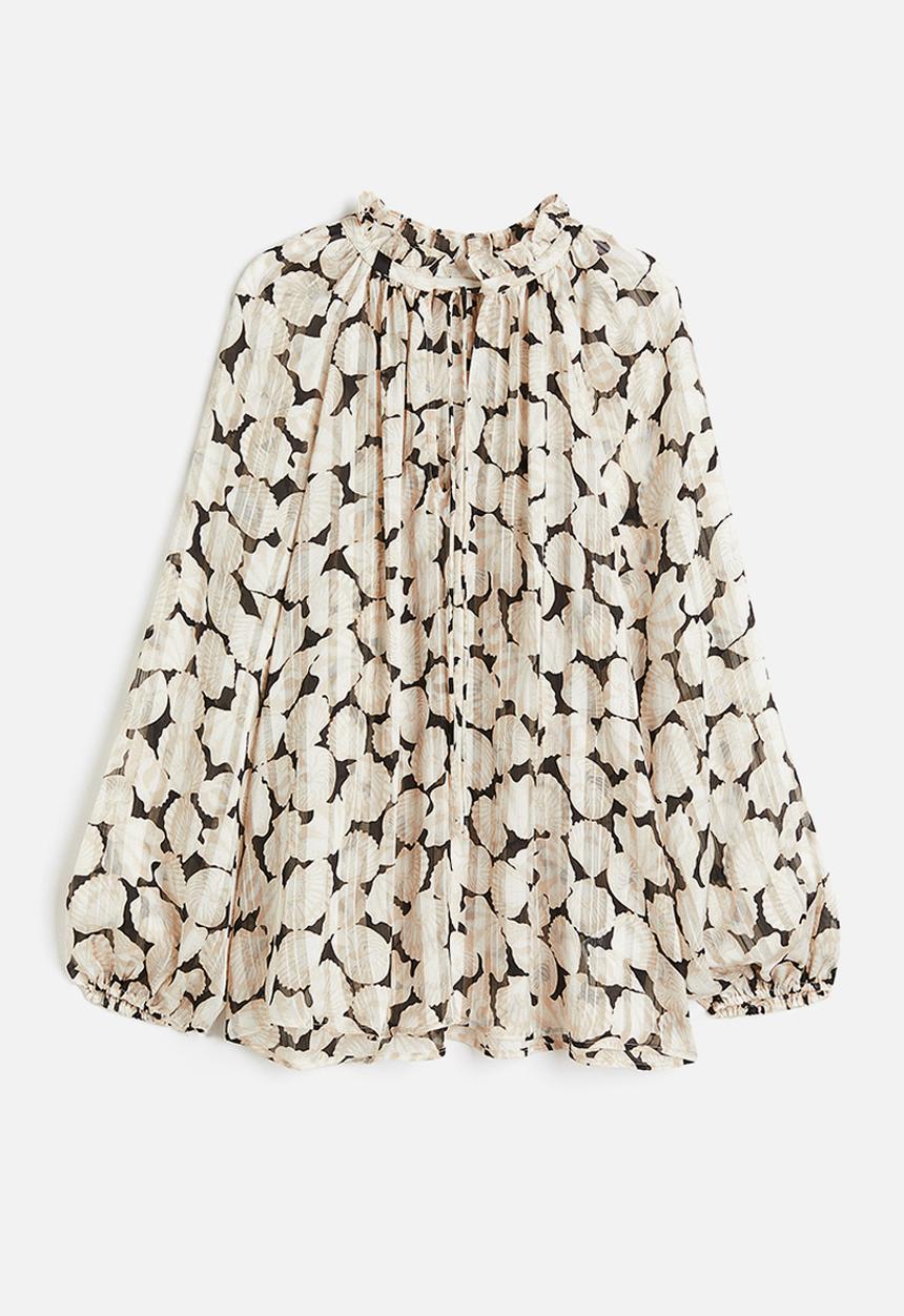 H&M - Frill-trimmed crêpe blouse - light beige seashells