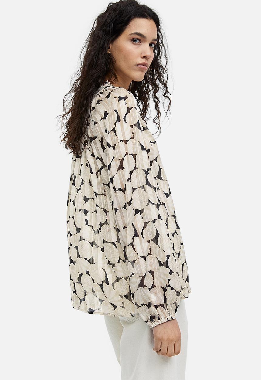 H&M - Frill-trimmed crêpe blouse - light beige seashells