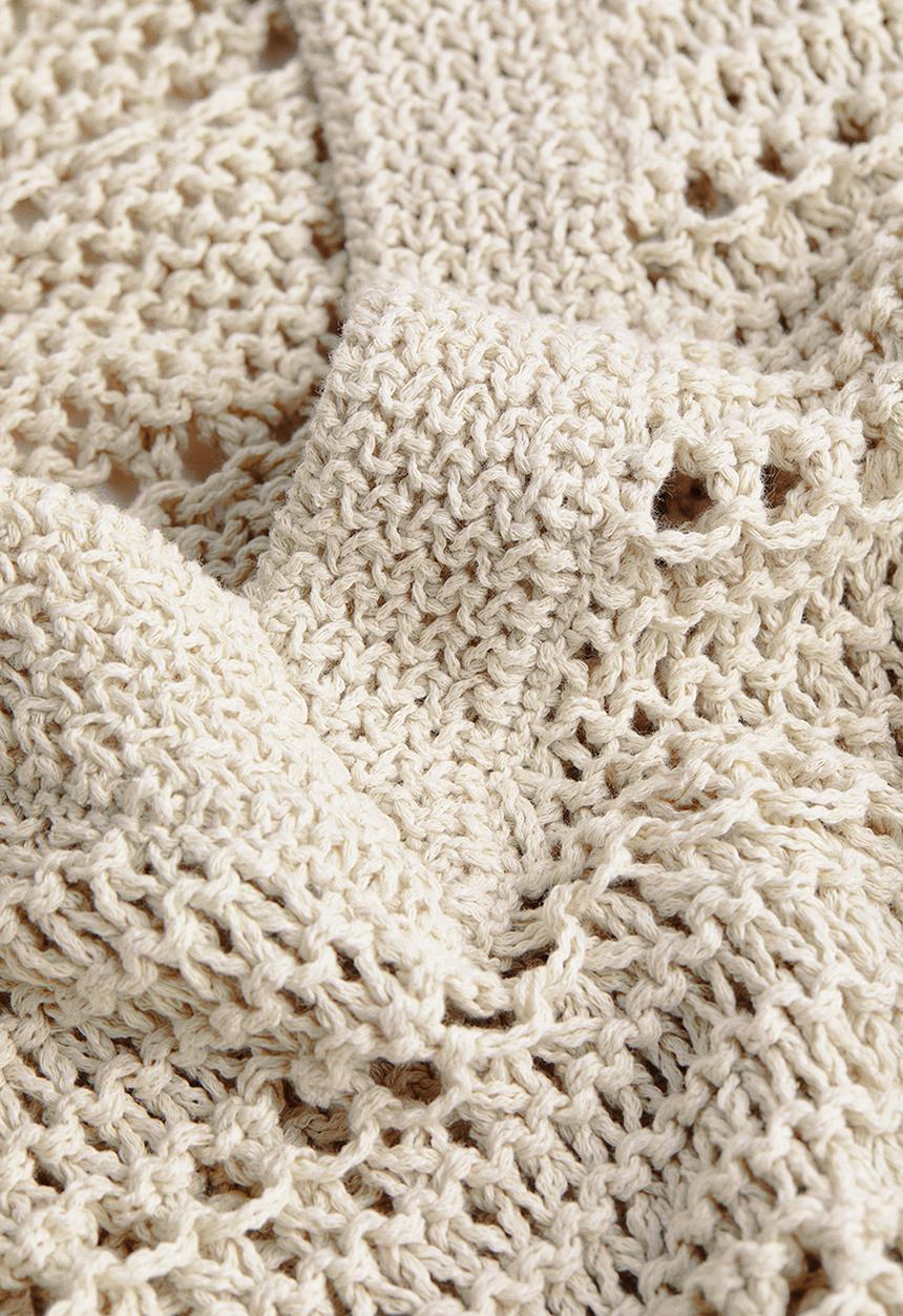 H&M - Oversized hole-knit jumper - light beige 