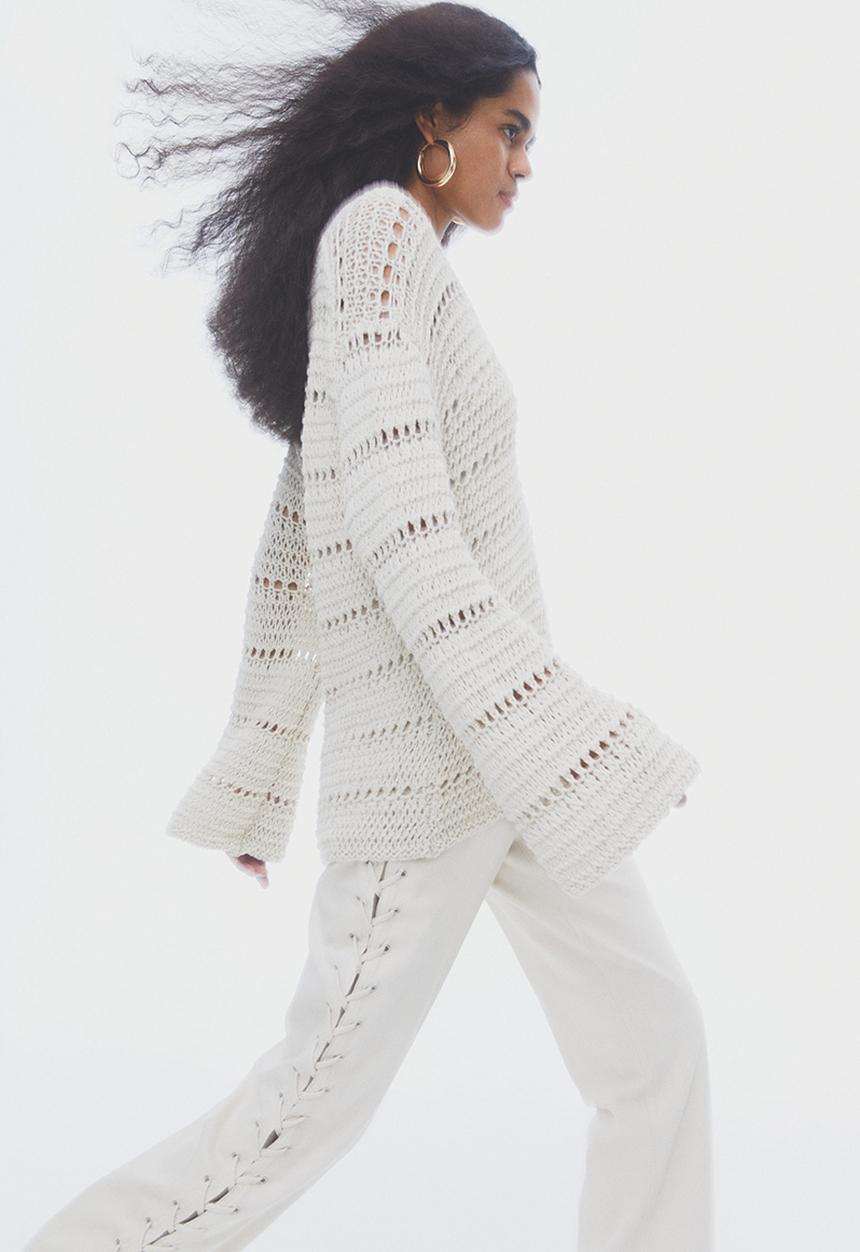 H&M - Oversized hole-knit jumper - light beige 