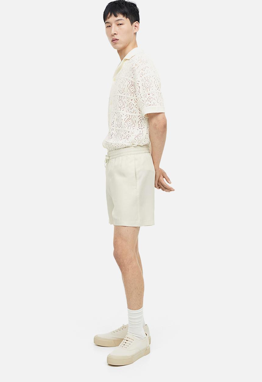 H&M - Regular fit lyocell shorts - light greige