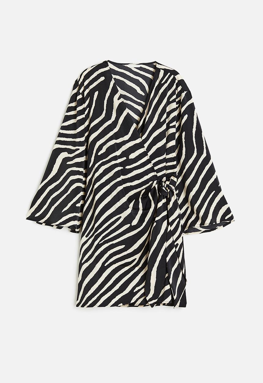 H&M - Satin wrap dress - black zebra print