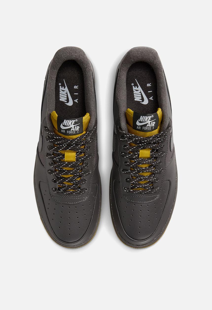 Nike - Air Force 1 '07 lv8