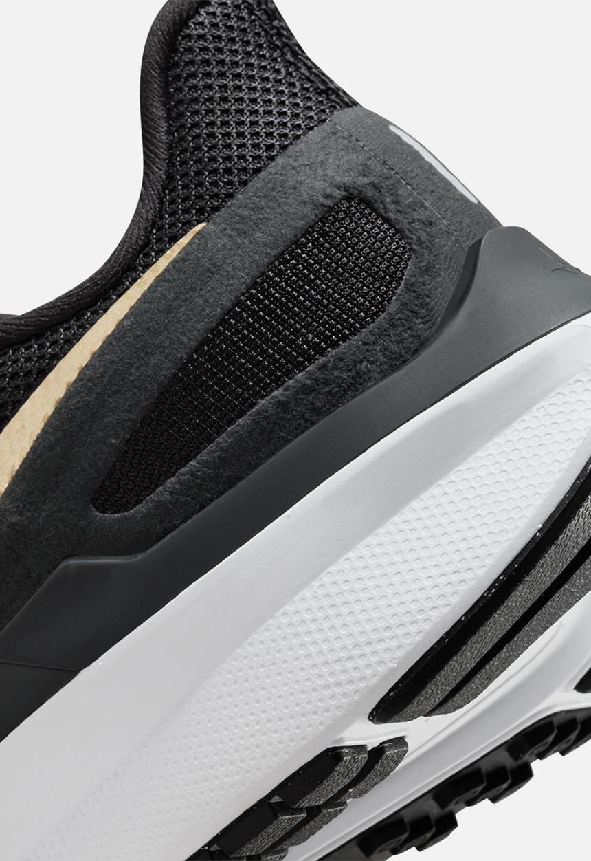 Nike - Air Zoom Structure 25 
