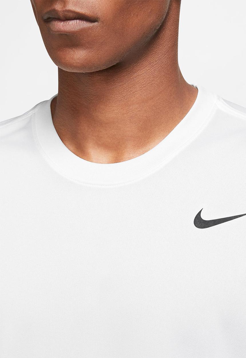 Nike -  Dri-FIT Legend  Sleeveless reset tee  - white 