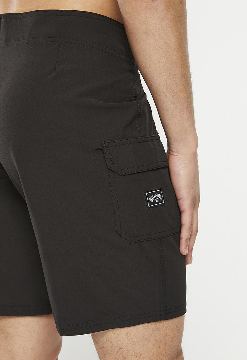 Billabong  - All day board short - black
