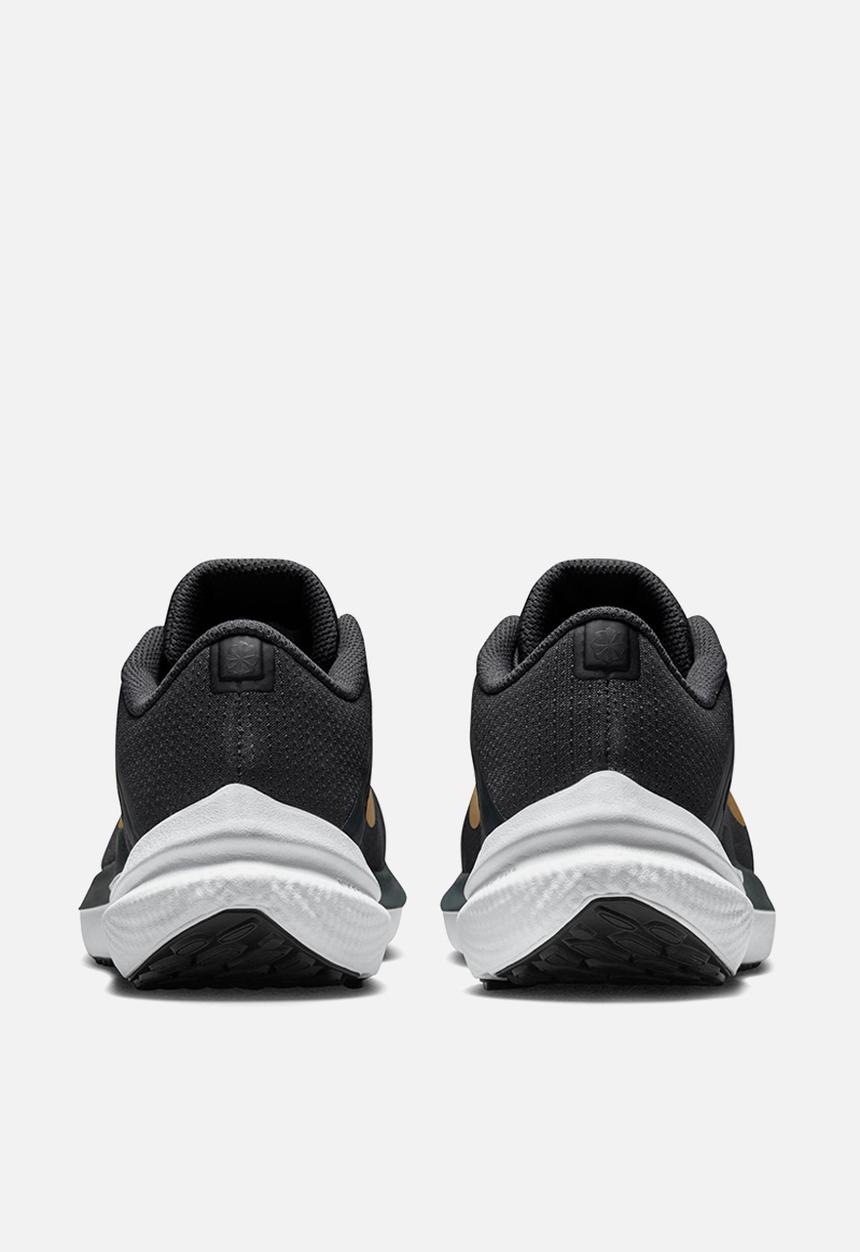 Nike - Winflo 10