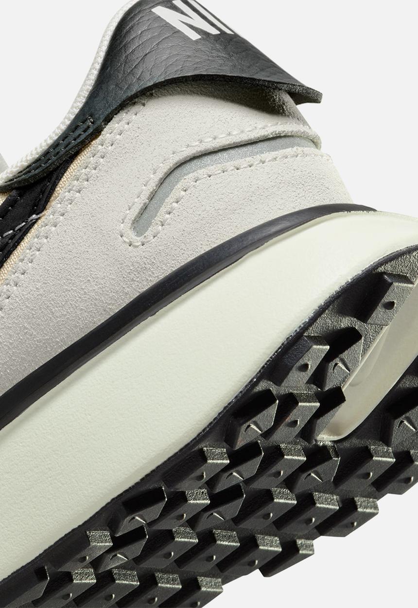 Nike - Phoenix Waffle