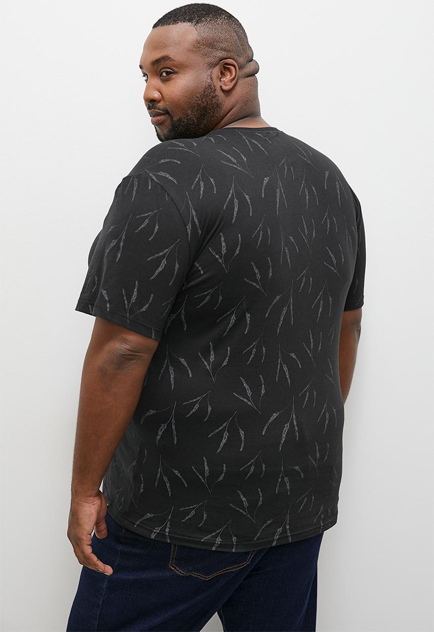 Superbalist - Feather print plus aop print tees - black