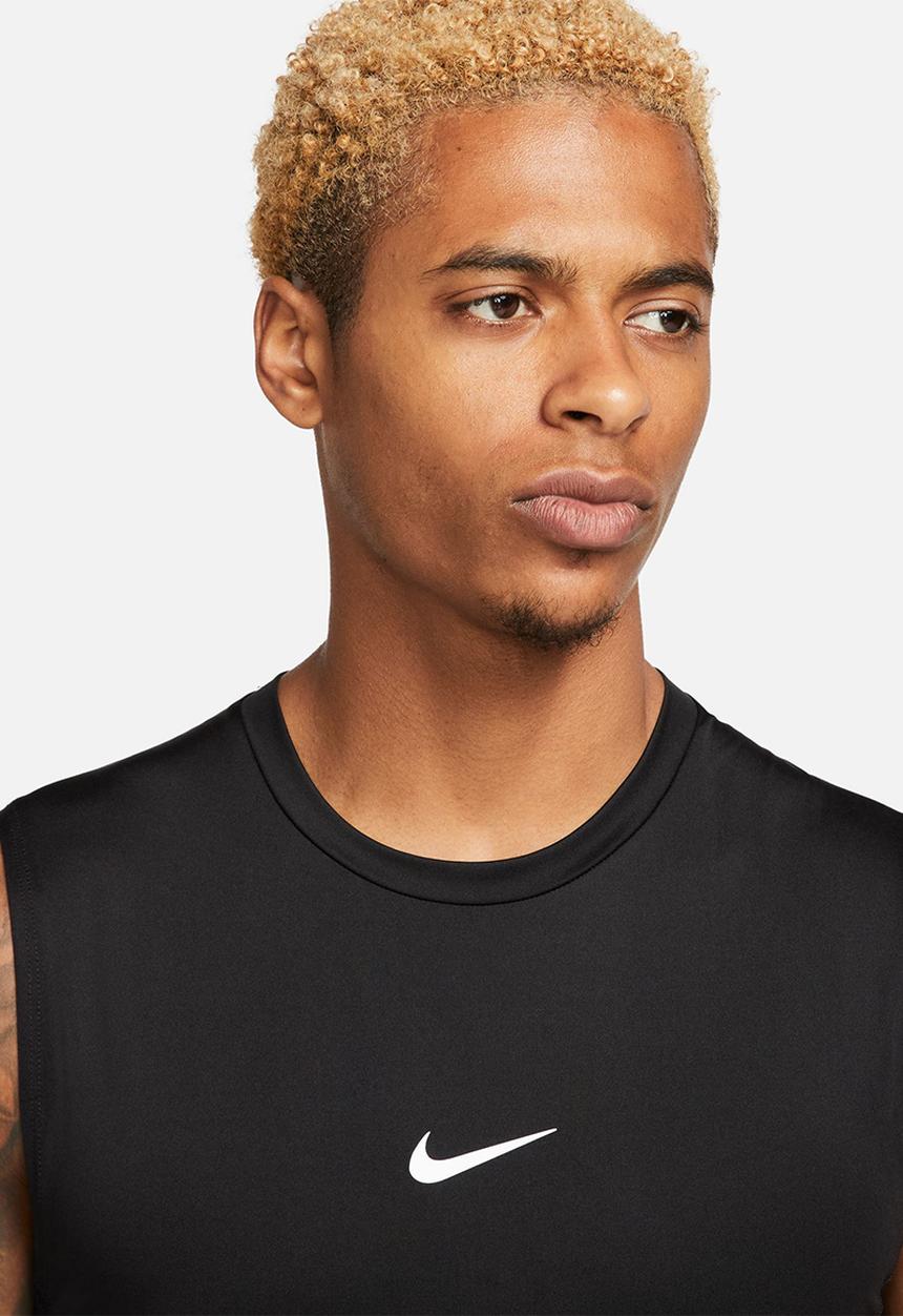 Nike - Nike pro dri-fit sleeveless tight top - black 