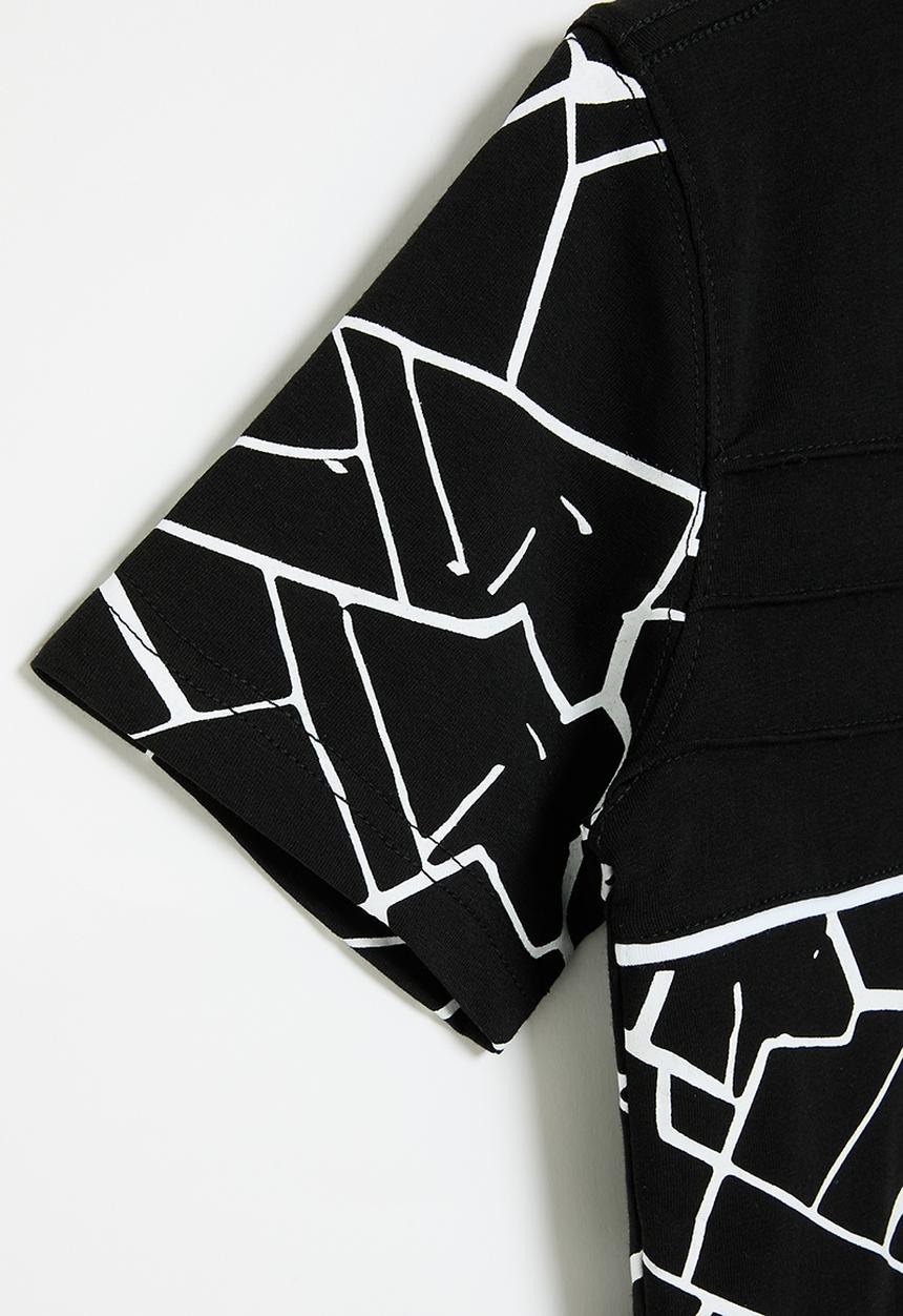 SOVIET - Boys fashion tee - black