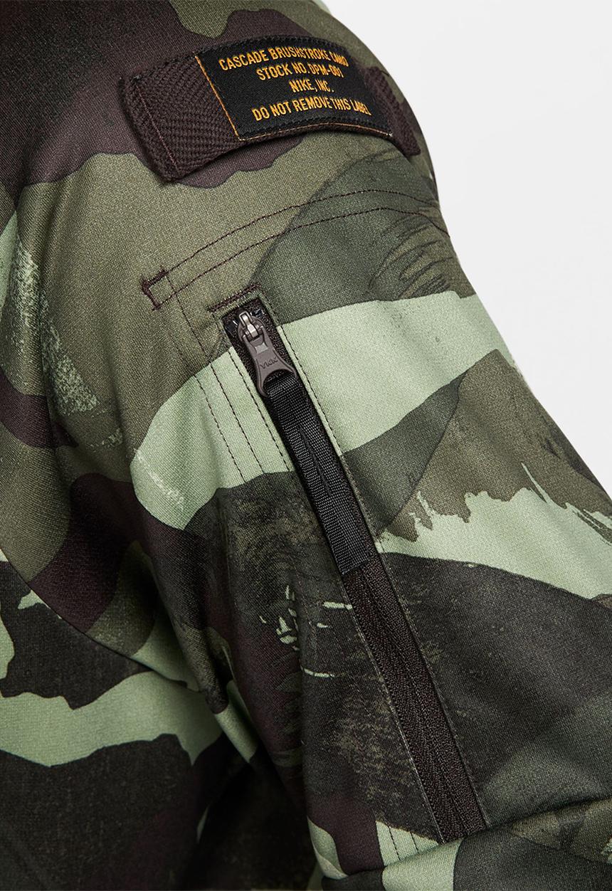 Nike -  Therma-FIT allover camo fitness hoodie - camo aop 