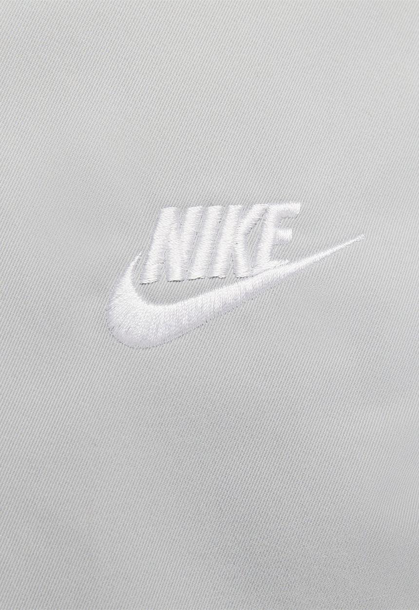 Nike - Nike club woven taper leg pants - light smoke grey