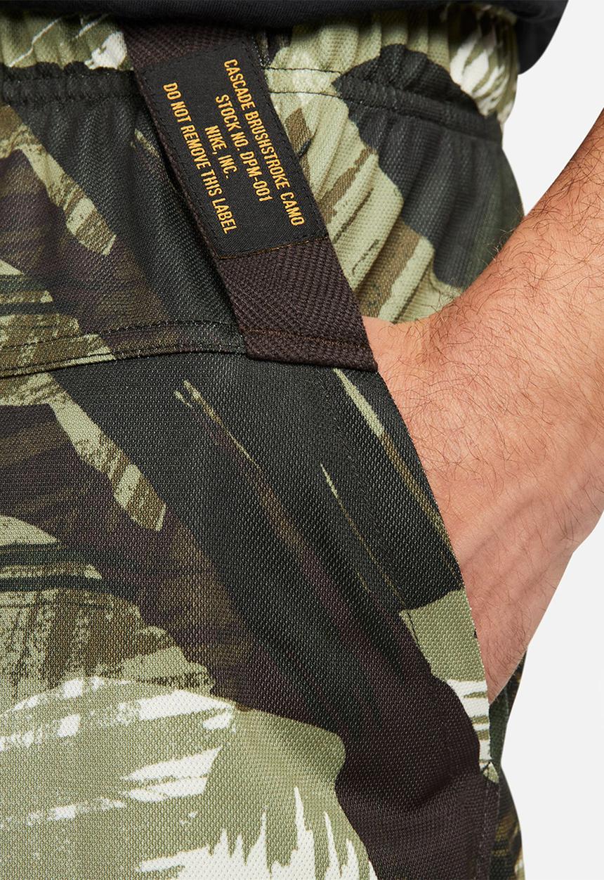 Nike - M Nike dri-fit totality 9in shorts - camo 