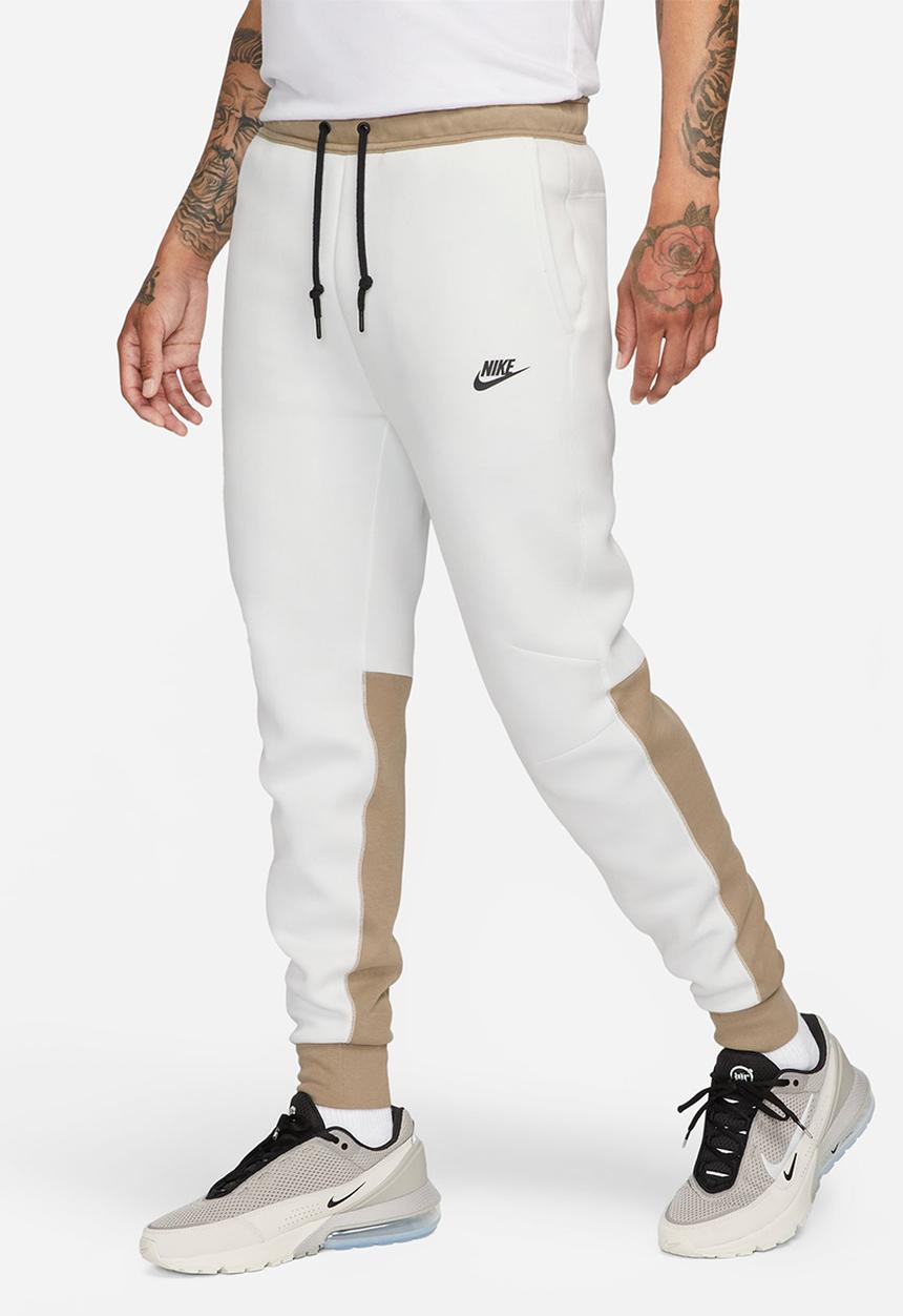 Nike - Nike tech fleece jogger - summit white 