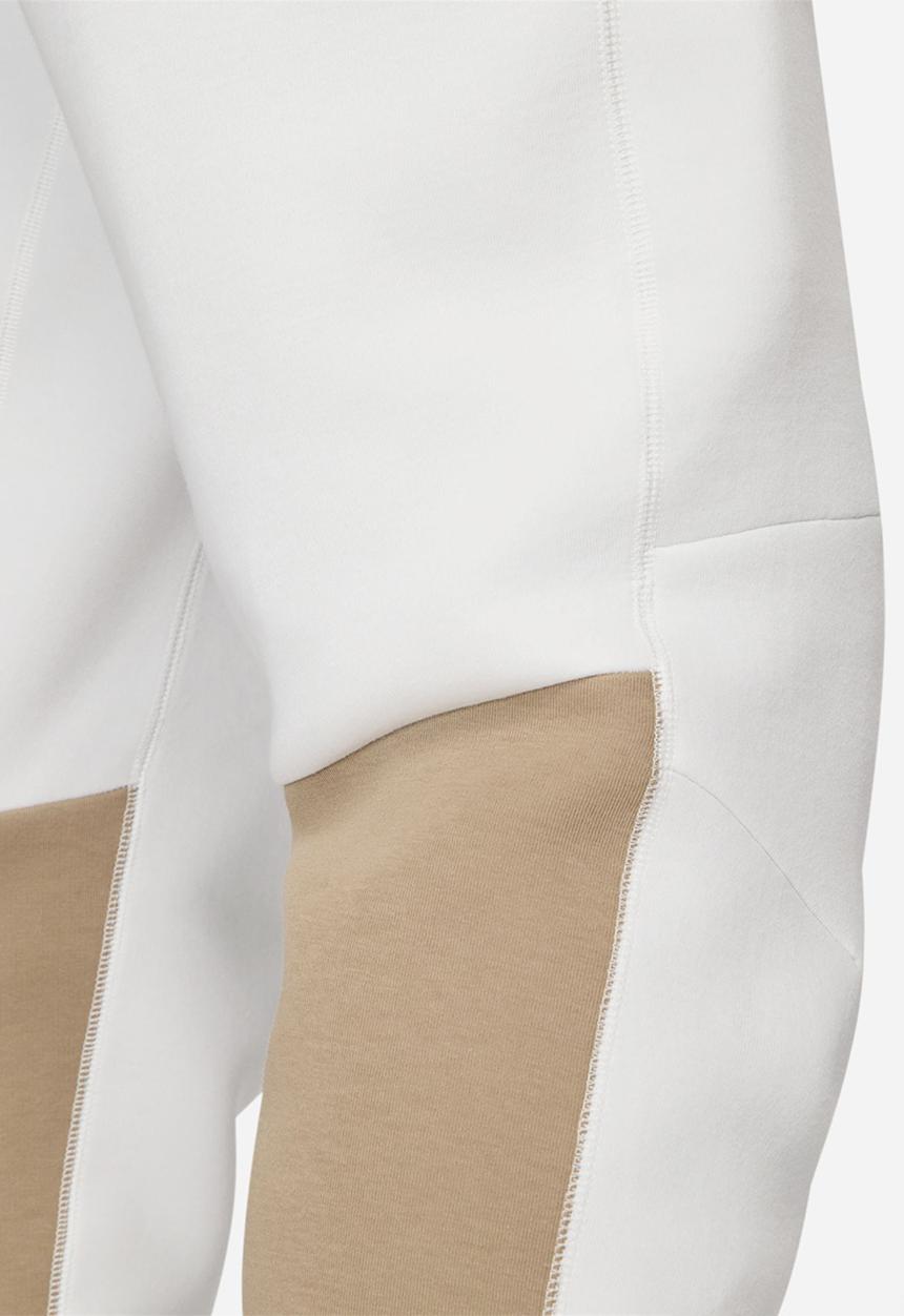 Nike - Nike tech fleece jogger - summit white 