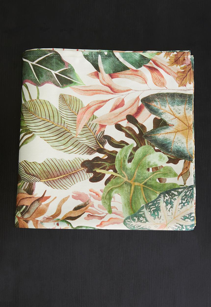 Hertex Haus - Bellepiere tablecloth - tropical