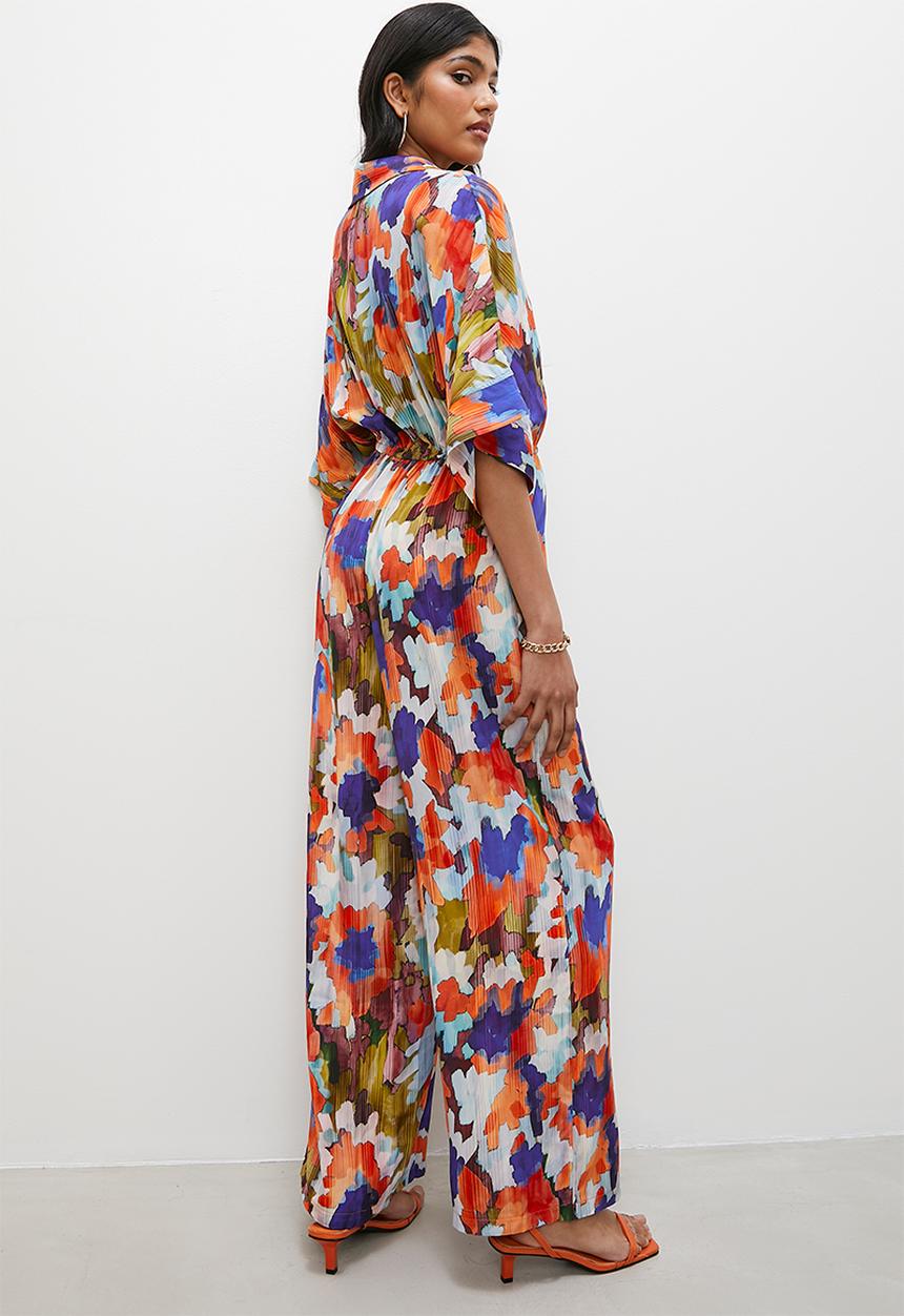 Superbalist - Relaxed printed short sleeve jumpsuit - abstract colour smudge1