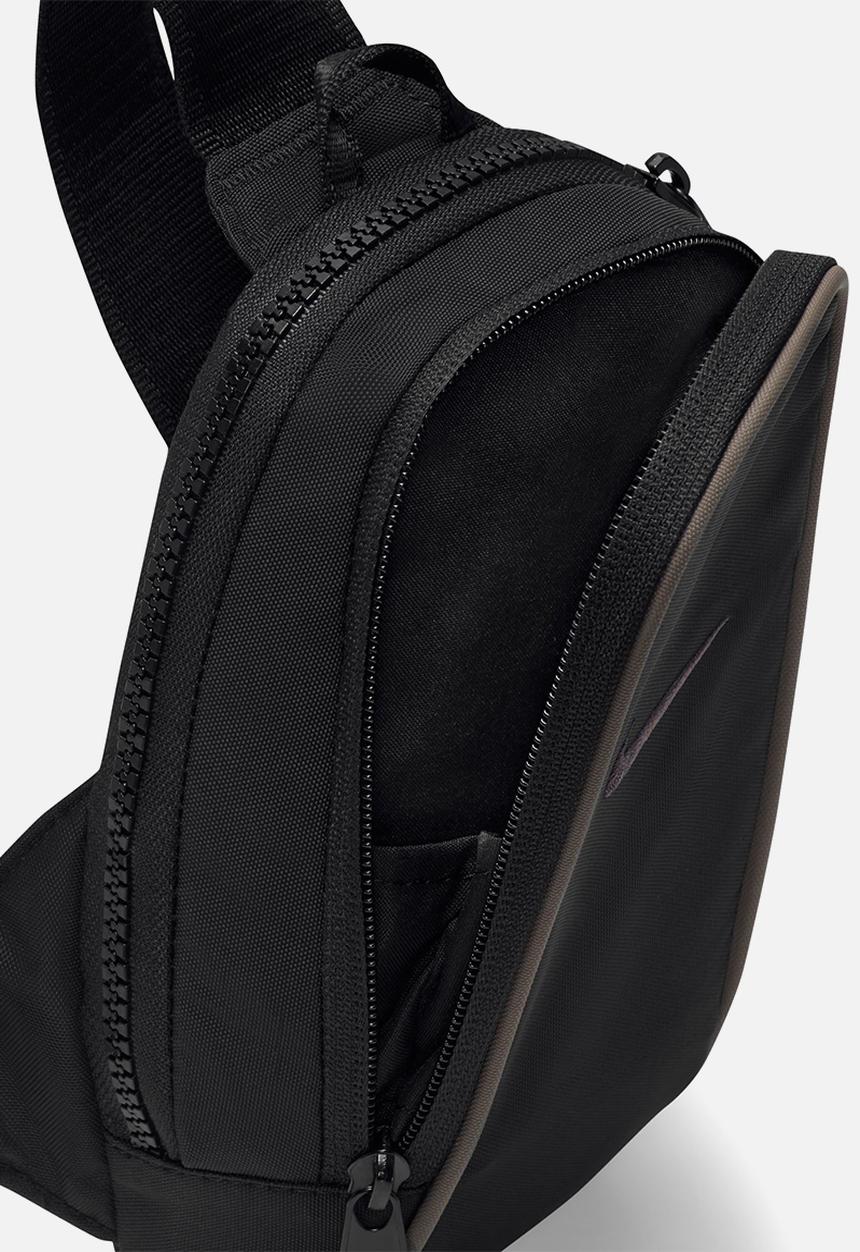 Nike - Nike Sportswear Essentials