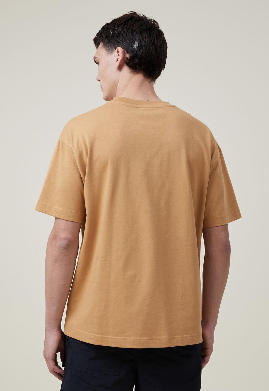 Cotton On - Box fit pocket t-shirt - workmans tan/civic outerwear
