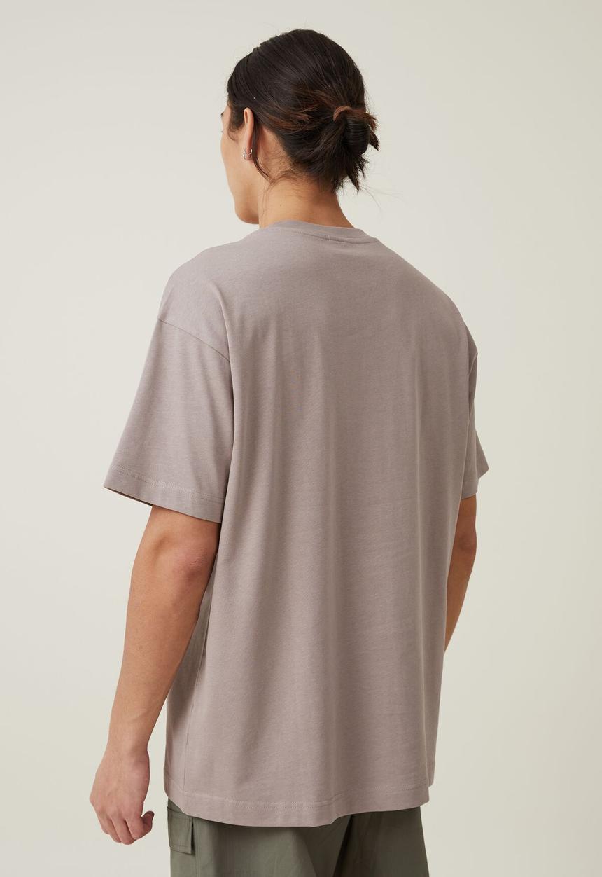 Cotton On - Box fit pocket t-shirt - dusk/civic outerwear