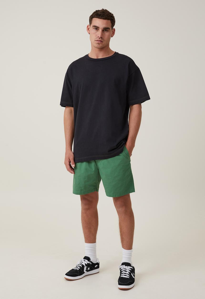 Cotton On - Easy short - fairway green texture