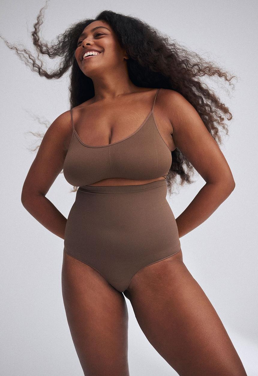 Cotton On - Plus seamless shapewear high waist g string brief - espresso